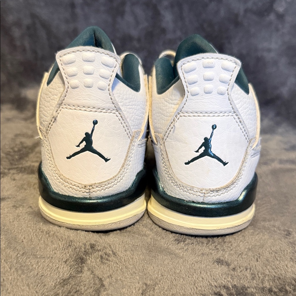 Jordan Kids Sneakers - Picture 5 of 6
